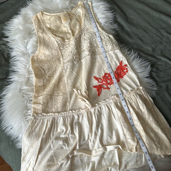 A n t h r o p o l o g i e • Ruffle 70s boho tank - Picture 9 of 10